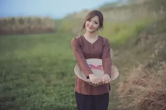 Hình ảnh gái xinh vú to tạo nên vẻ đẹp gợi cảm và quyến rũ