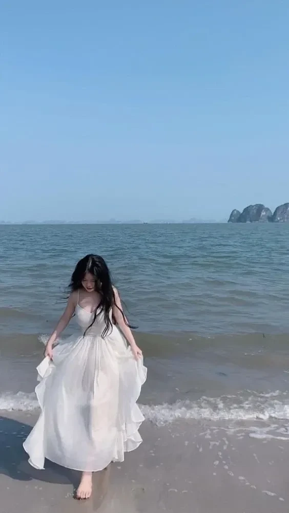 Hình gái xinh che mặt tạo nên vẻ đẹp huyền bí, hấp dẫn