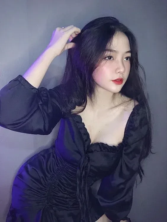 Gái cute tóc dài, cuốn hút qua từng bức hình