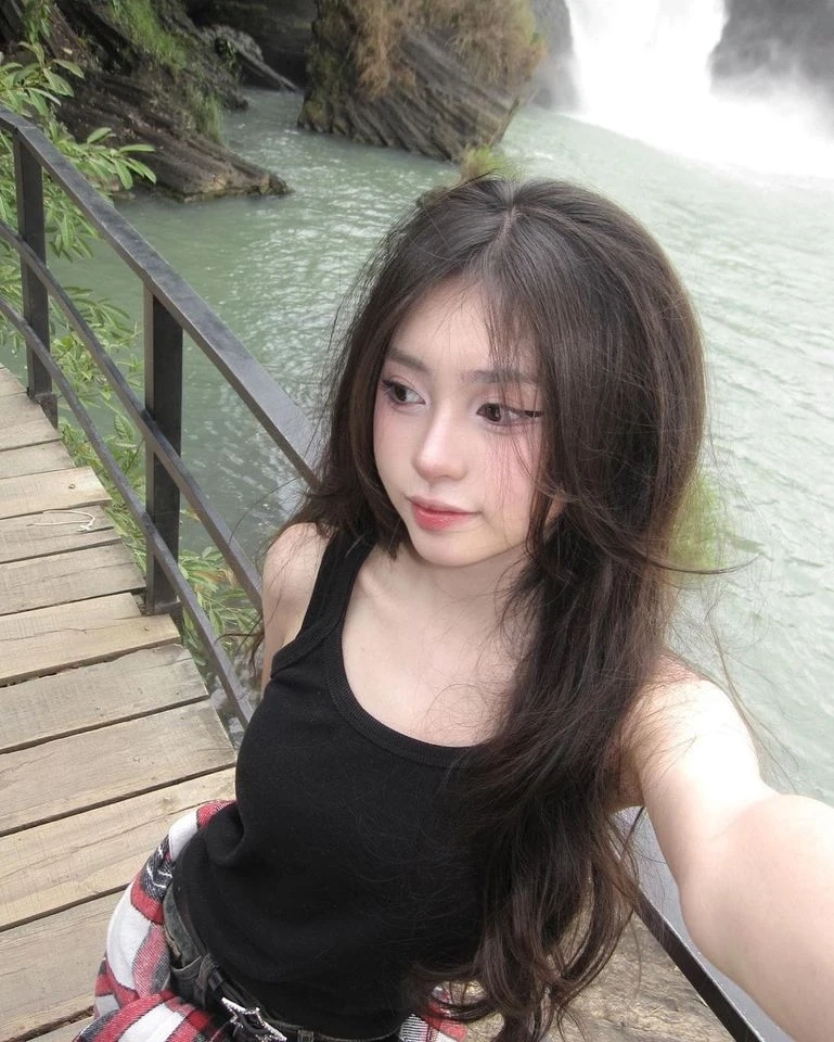 Avatar ảnh gái xinh 2003 mang đến sự tươi tắn và trẻ trung