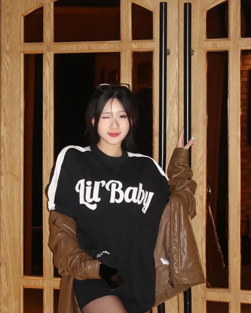 Hình gái k6 dễ thương và đầy sức sống, phù hợp cho nhiều mục đích