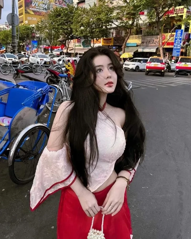 Ảnh gái đẹp k5 thể hiện sự thanh thoát và quyến rũ tự nhiên