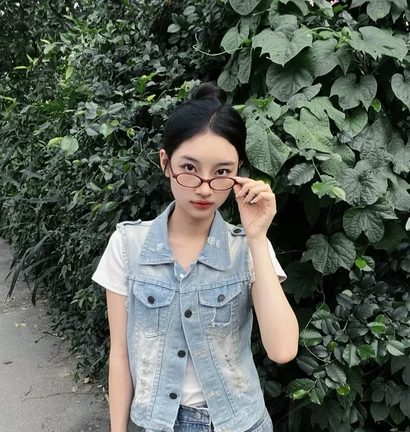 Ảnh gái 2k12 với trang phục cá tính toát lên vẻ đẹp tự nhiên