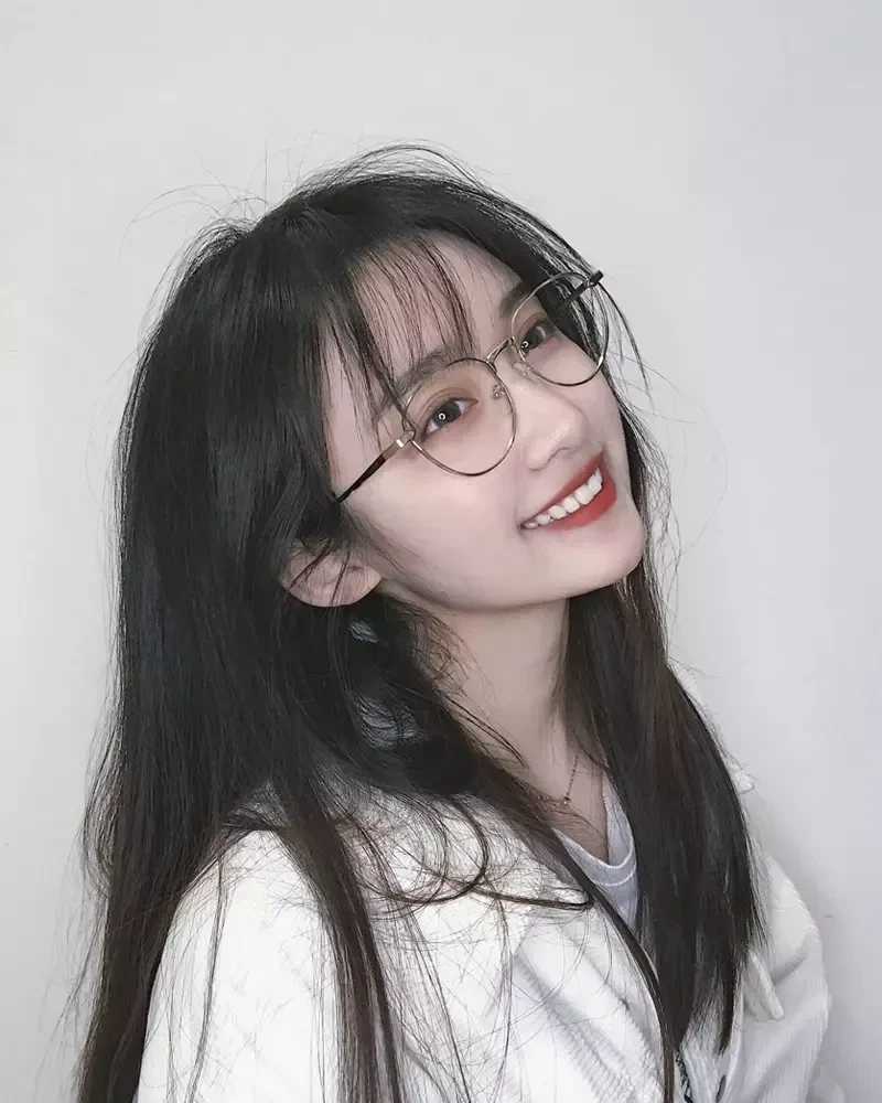 Ảnh gái 2k12 với biểu cảm cá tính tạo nên vẻ đẹp nổi bật và độc đáo