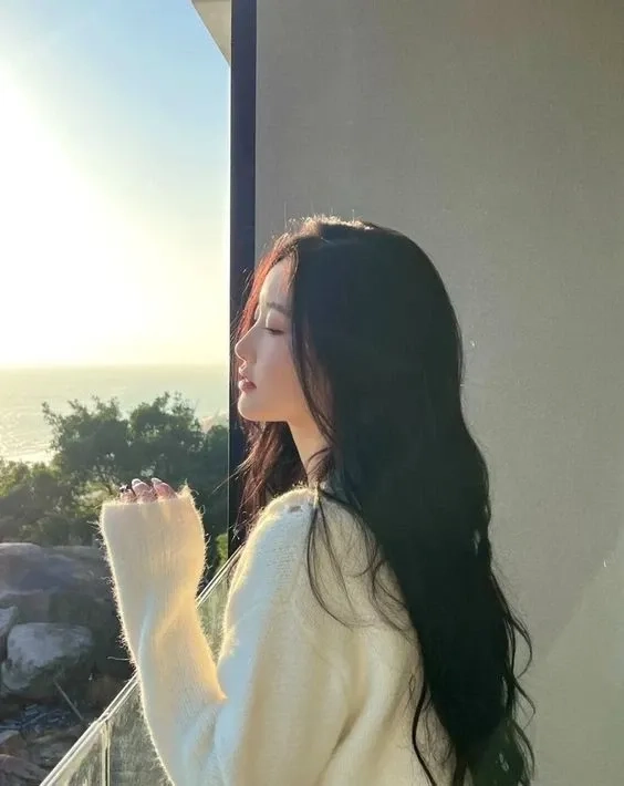 Ảnh thời trang đường phố Hàn Quốc học sinh ghi lại vẻ đẹp trẻ trung, tươi mới