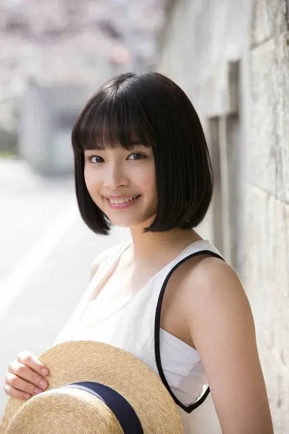 Thần tượng nam Nhật Bản thể hiện phong cách và tài năng nổi bật