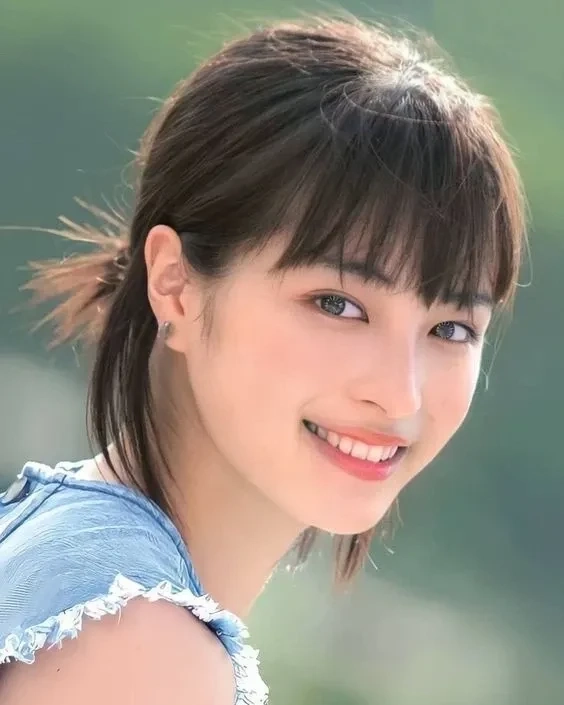 Ảnh idol tạp chí Nhật Bản đầy chuyên nghiệp và sắc nét