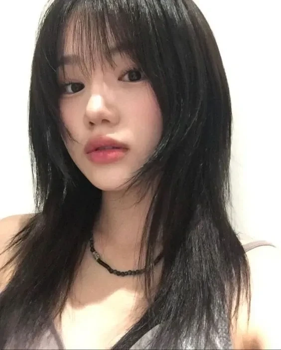 Ảnh idol Instagram Nhật Bản thu hút với vẻ ngoài đầy cuốn hút