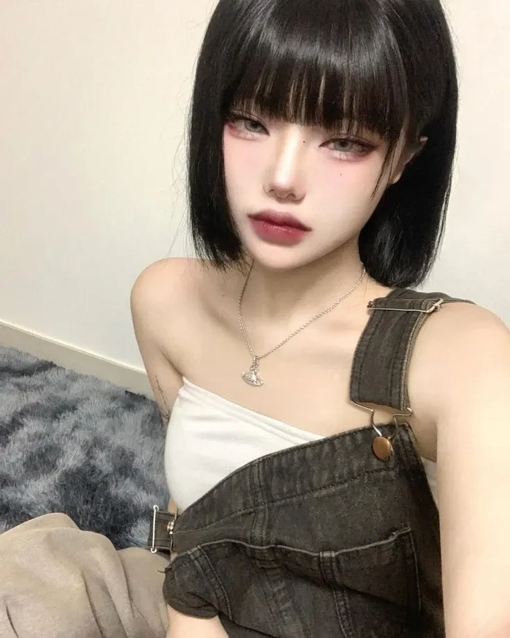 Hình ảnh gái Nhật nổi bật với vẻ đẹp tự nhiên, duyên dáng