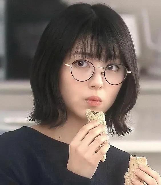 Ảnh cô gái Nhật Bản xinh đẹp thể hiện nét đẹp văn hóa