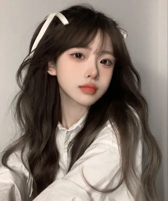 Hình gái Trung Quốc cosplay Halloween đầy sáng tạo và độc đáo