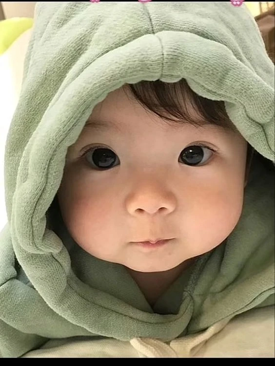 Hình nền điện thoại em bé dễ thương mang lại sự ngọt ngào