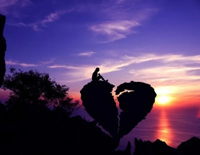 Màn hình trái tim đen đơn giản nhưng đầy ý nghĩa