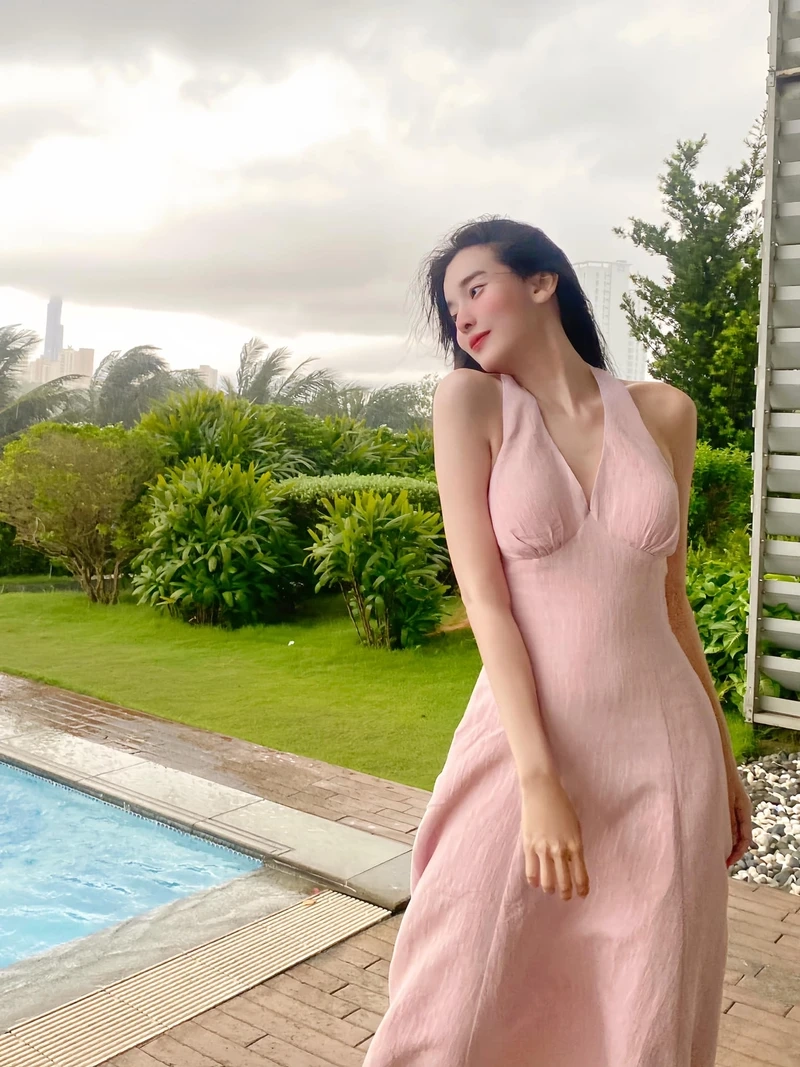 Cao Thái Hà bạn trai luôn ủng hộ cô trong sự nghiệp nghệ thuật