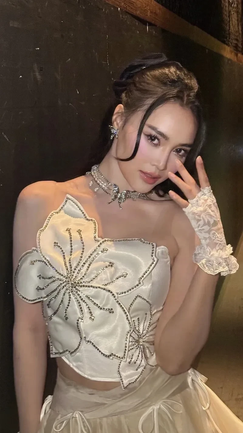 Chi Dân Ninh Dương Lan Ngọc được khán giả ủng hộ nhiệt tình
