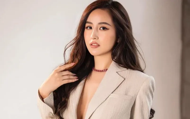Mai Phương Thúy gặp mẹ Noo Phước Thịnh trong không khí ấm áp