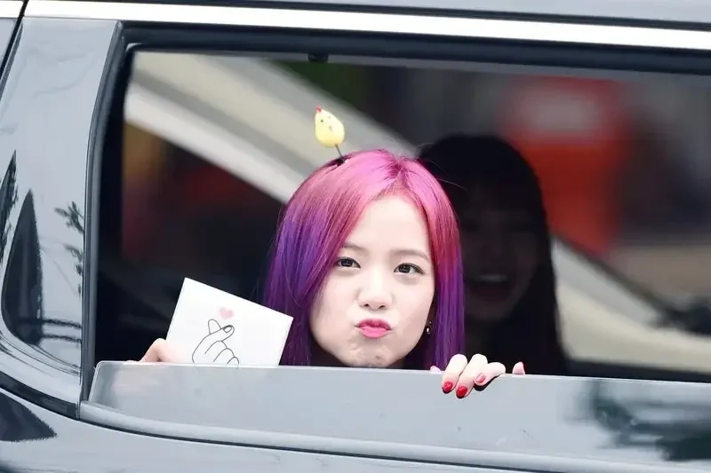 Ảnh lisa meme hài hước và đáng yêu mang lại niềm vui