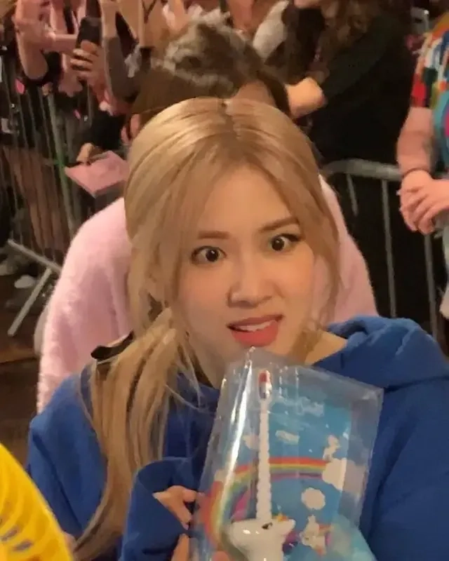 Jennie meme blackpink sáng tạo và đáng yêu phù hợp chia sẻ