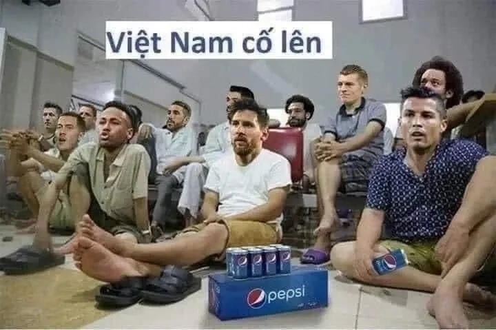 Cốc cốc cốc meme ngộ nghĩnh với các tình huống hài hước đáng yêu