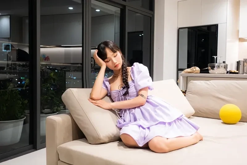 Các đĩa nhạc của Miu Lê thể hiện sự đa dạng trong phong cách