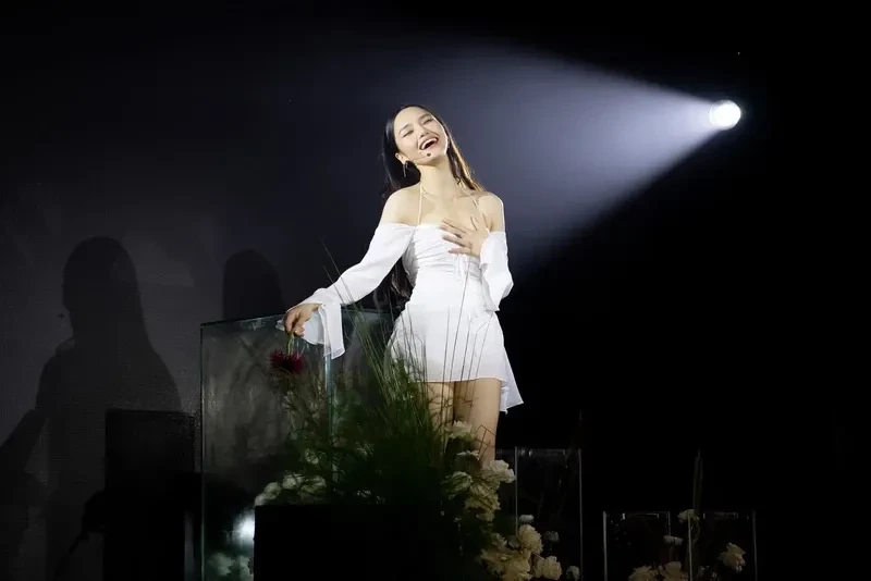 Đám cưới của Miu Lê và Karik là một giả thuyết thú vị