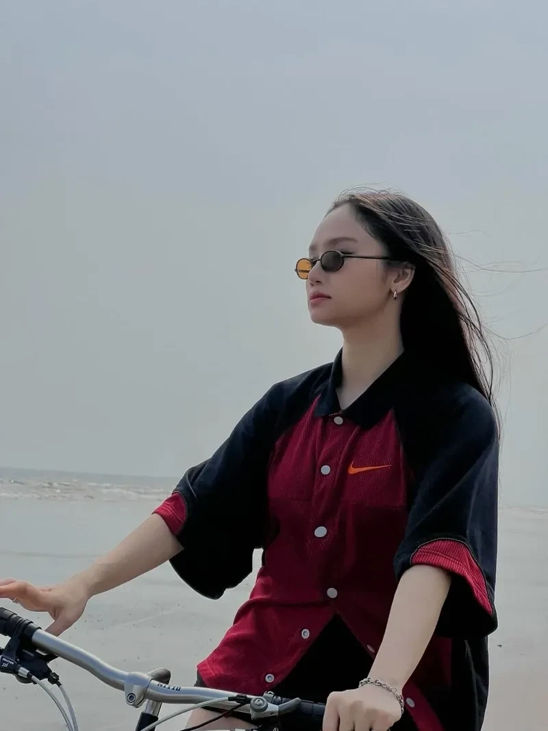 60 Năm Cuộc Đời Miu Lê là bản cover đầy cảm xúc