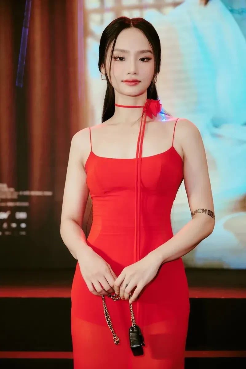 Miule và Hiền Hồ thu hút khán giả với phong cách âm nhạc riêng