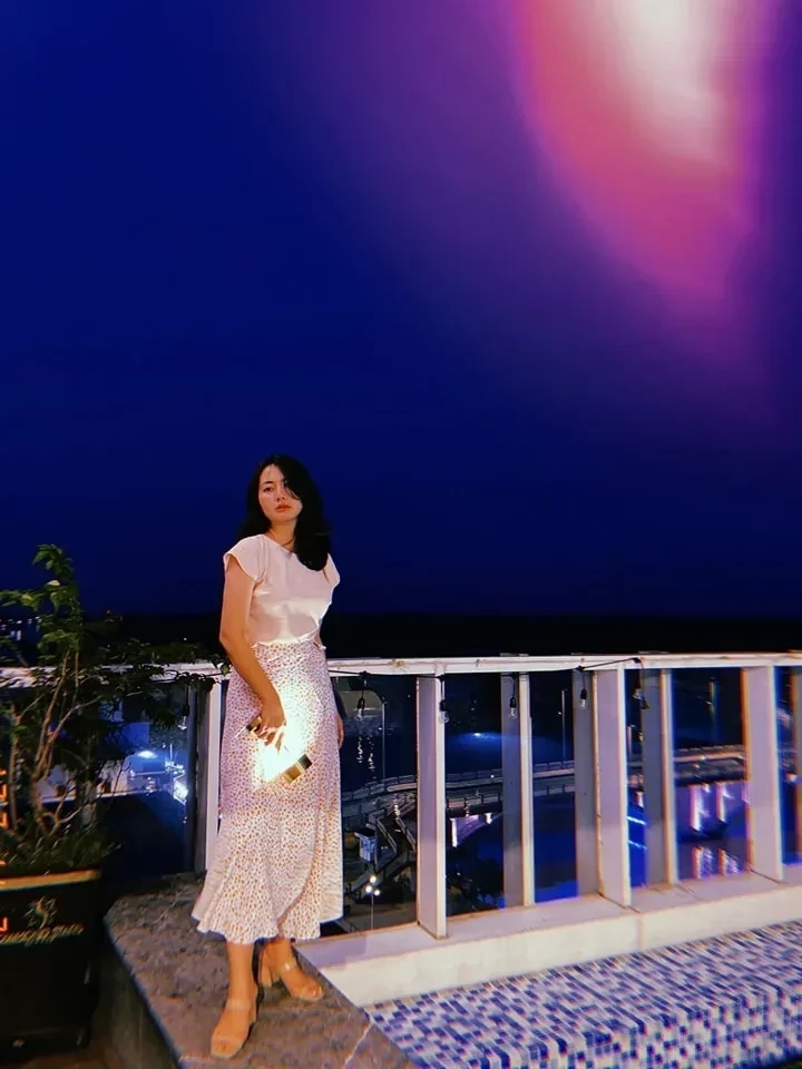 Diễn viên Ngọc Lan bikini trong các bức ảnh thu hút sự chú ý
