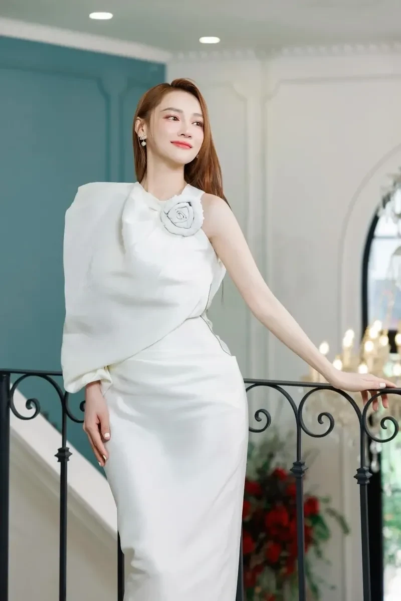 Hình của Nhã Phương được yêu thích trên các nền tảng mạng xã hội