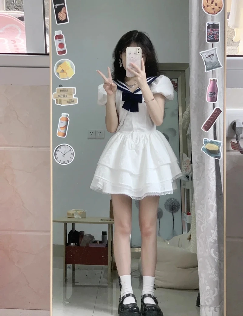 Hình nền gái xinh che mặt dễ thương làm nổi bật màn hình điện thoại