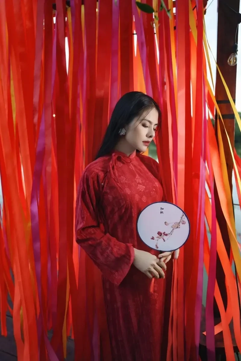 Diễn viên Vân Trang hiện nay tiếp tục tỏa sáng trong nhiều dự án