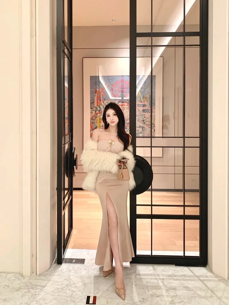 Anh gái đẹp Trung Quốc với nét cuốn hút và thần thái tự nhiên