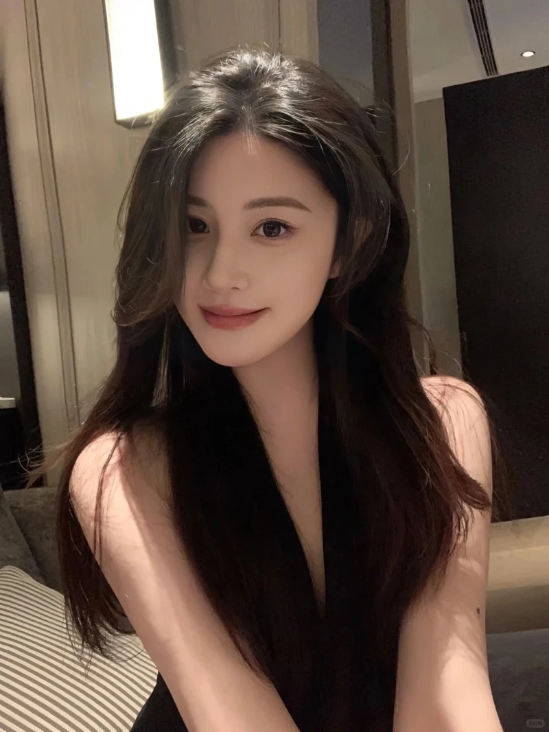 Hình ảnh gái cute Trung Quốc với gương mặt đáng yêu và cuốn hút