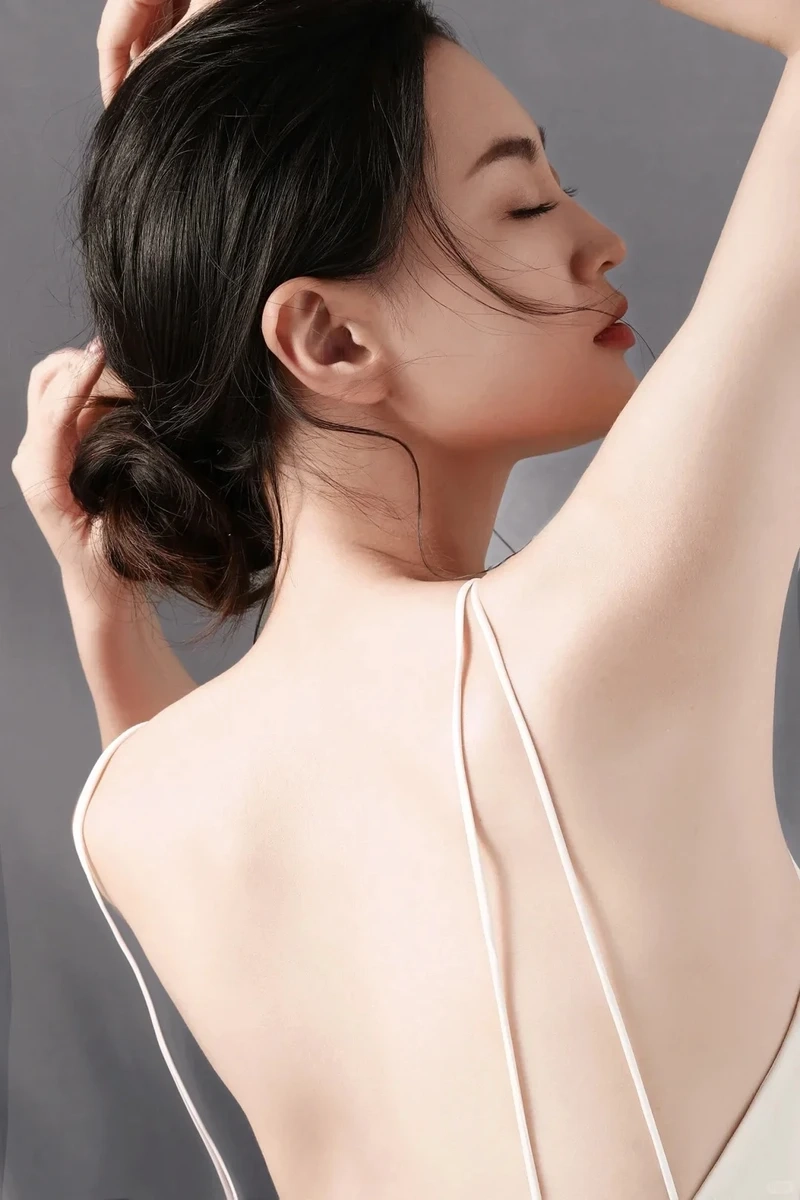 Ảnh chụp đằng sau lưng mang đến vẻ đẹp thu hút, đầy lôi cuốn