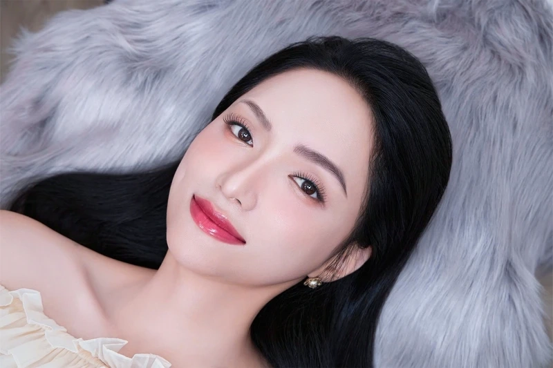 Nguyễn Hương Giang hoa hậu chuyển giới ghi dấu ấn khó phai