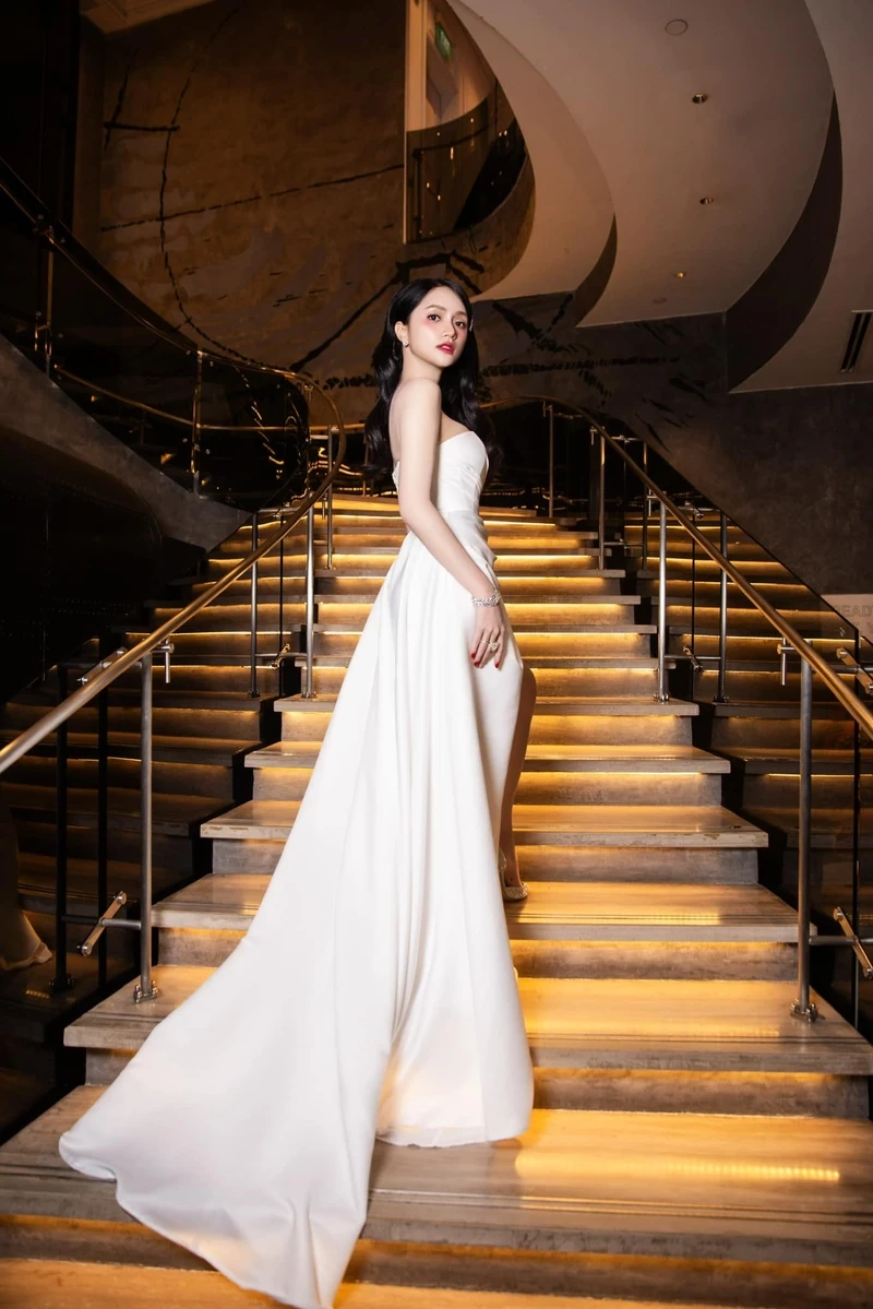 Hương Giang Idol lúc chưa chuyển giới với giọng ca đầy cảm xúc