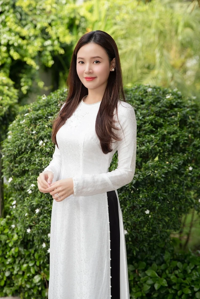 Midu áo tắm là một trong những khoảnh khắc nổi bật của cô