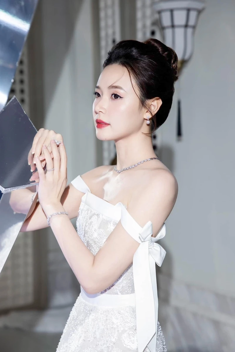 Midu ảnh đẹp luôn nhận được sự yêu mến từ người hâm mộ