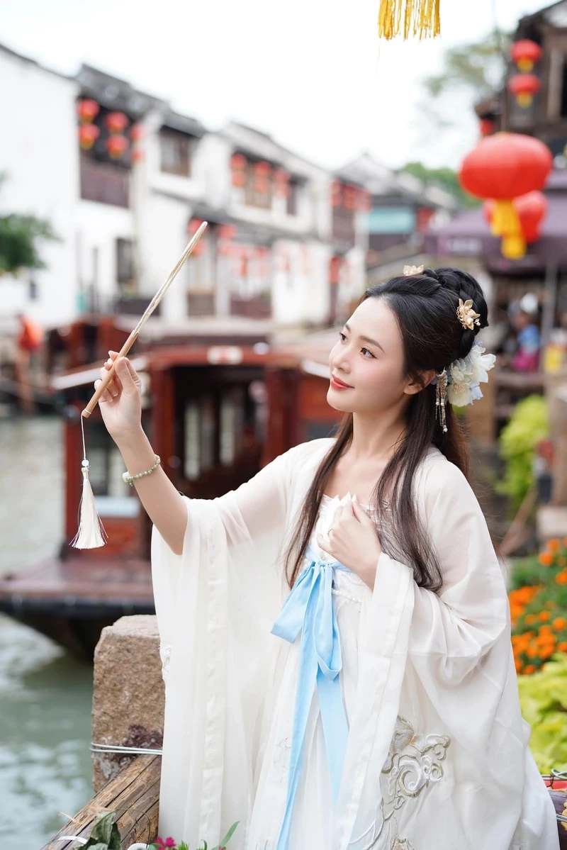 Midu giảm cân thành công và có vóc dáng đáng ngưỡng mộ
