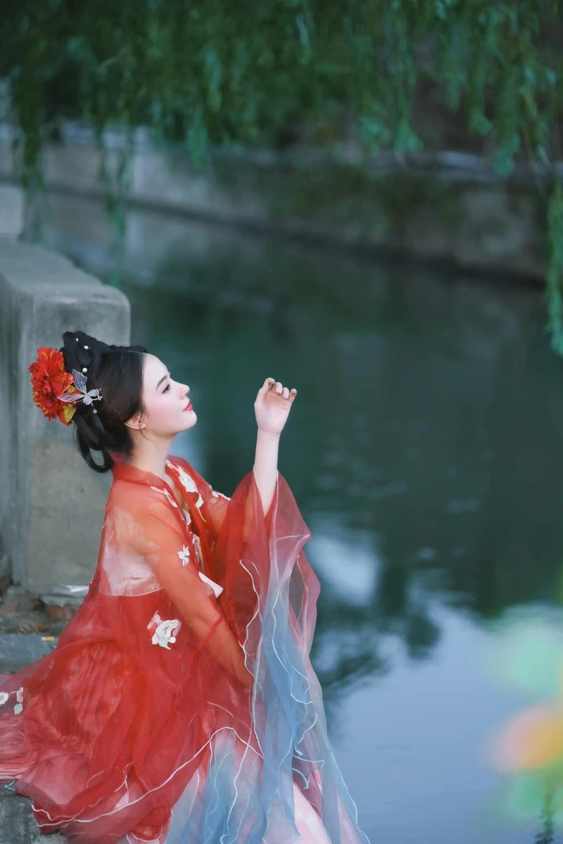 Midu người ấy là ai, câu hỏi được rất nhiều người muốn biết