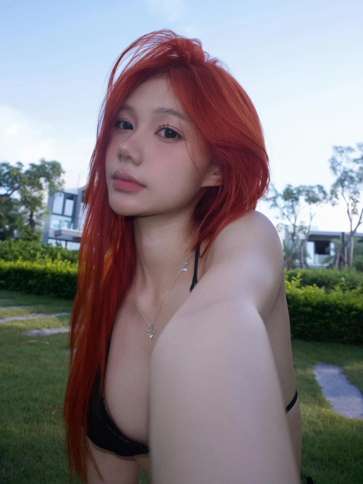 Con gái mặc bikini sexy nóng bỏng cuốn hút vẻ trẻ trung quyến rũ