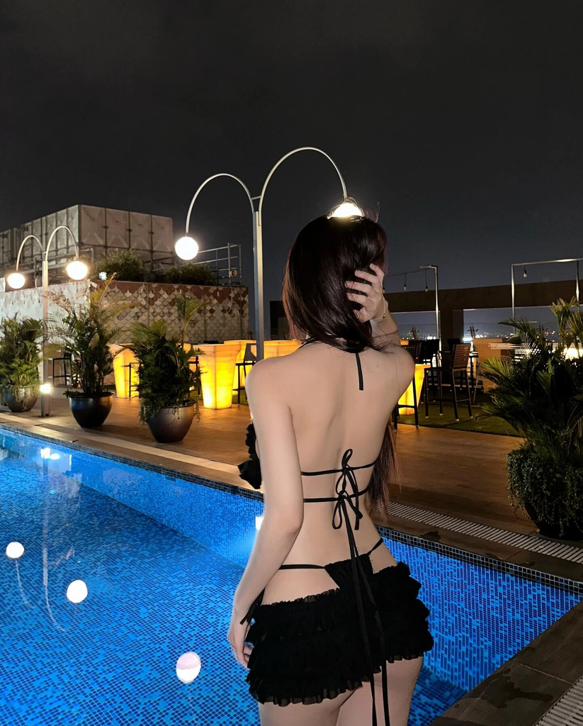 Gái xinh đeo kính 2k7 sexy nóng bỏng cuốn hút phong cách trẻ trung