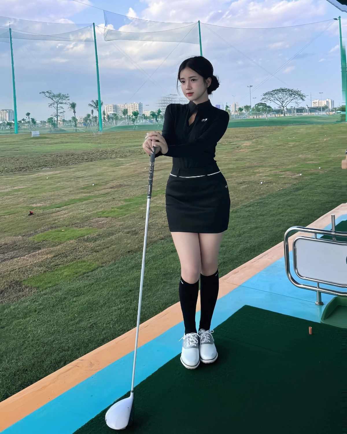 Gái xinh vú to sexy nóng bỏng cuốn hút vòng một căng tràn mê ly