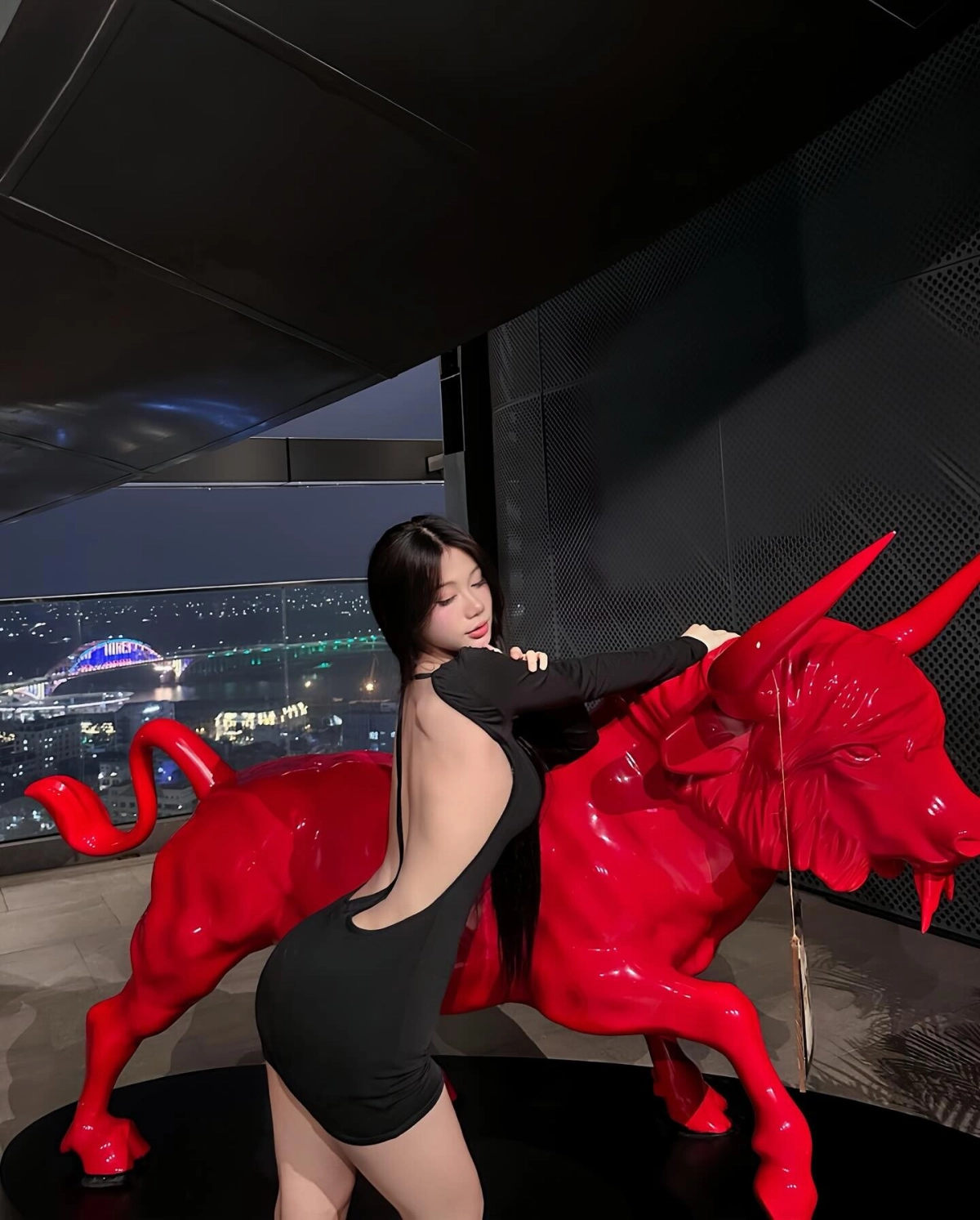 Gái xinh không mặc đồ nóng bỏng sexy cuốn hút nude hoàn hảo