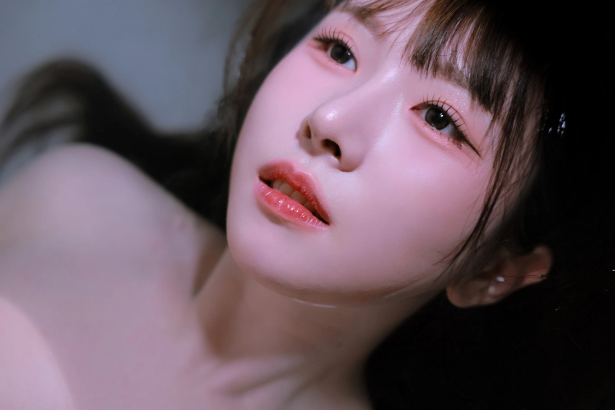 Gái xinh show vú đẹp nóng bỏng sexy cuốn hút vòng một quyến rũ