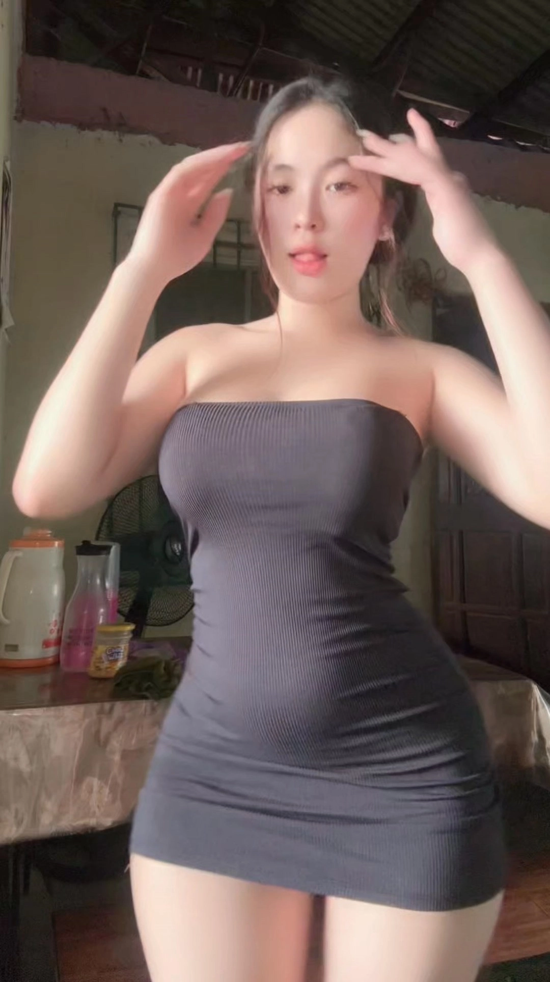 Gái xinh show hàng vú to sexy nóng bỏng cuốn hút gợi dục cực mạnh