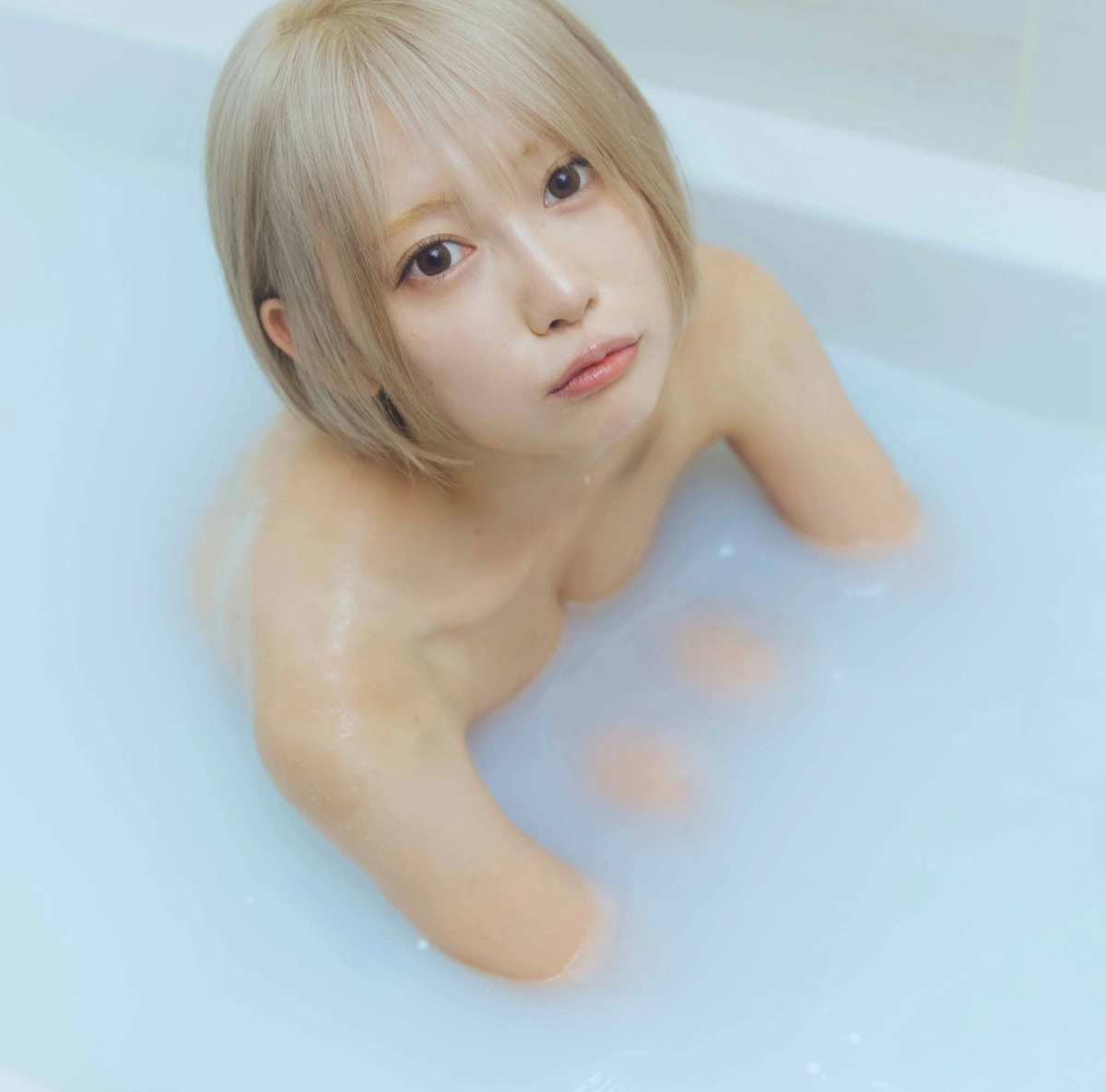 Ánh nhìn Kokoro Shinozaki đầy mê lực