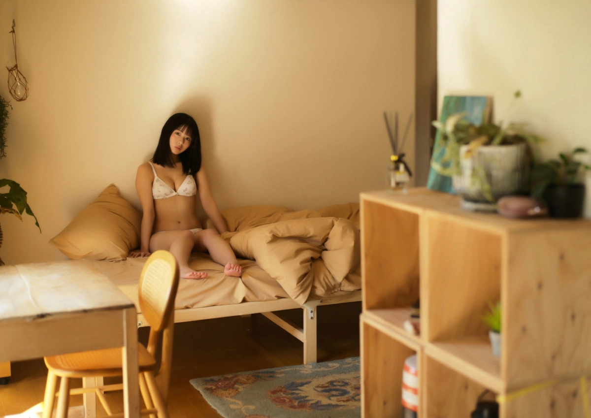 Komaki Mineshima rạng rỡ và cuốn hút tự nhiên