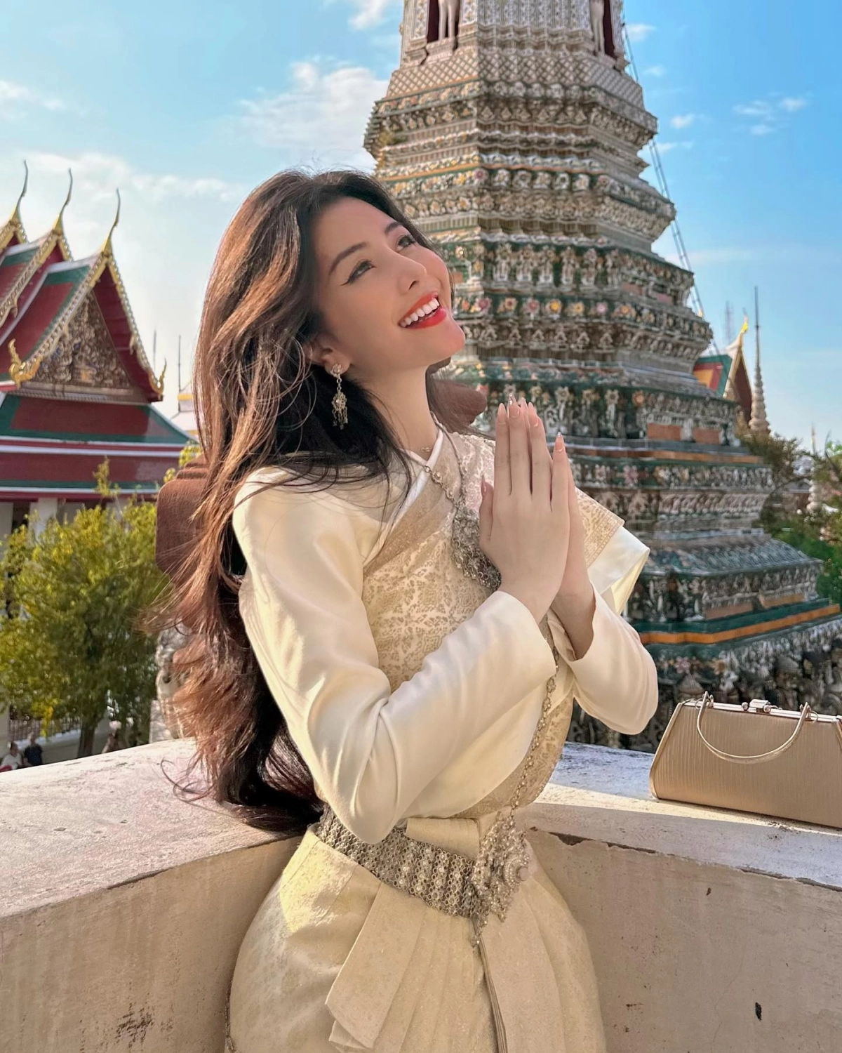 Gái livestream khoe hàng sexy nóng bỏng cuốn hút live gợi dục mê ly