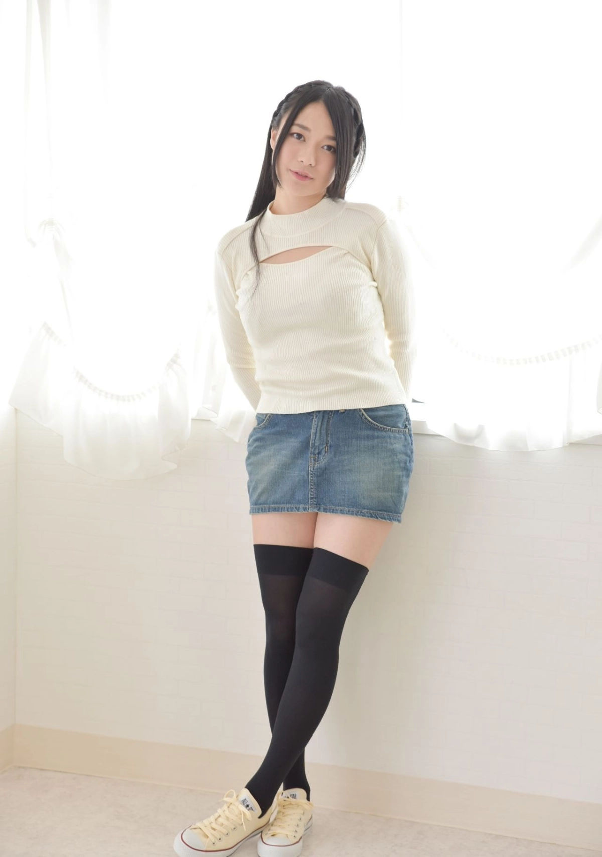 Tomoe Yamanaka cuốn hút với nét đẹp nóng bỏng